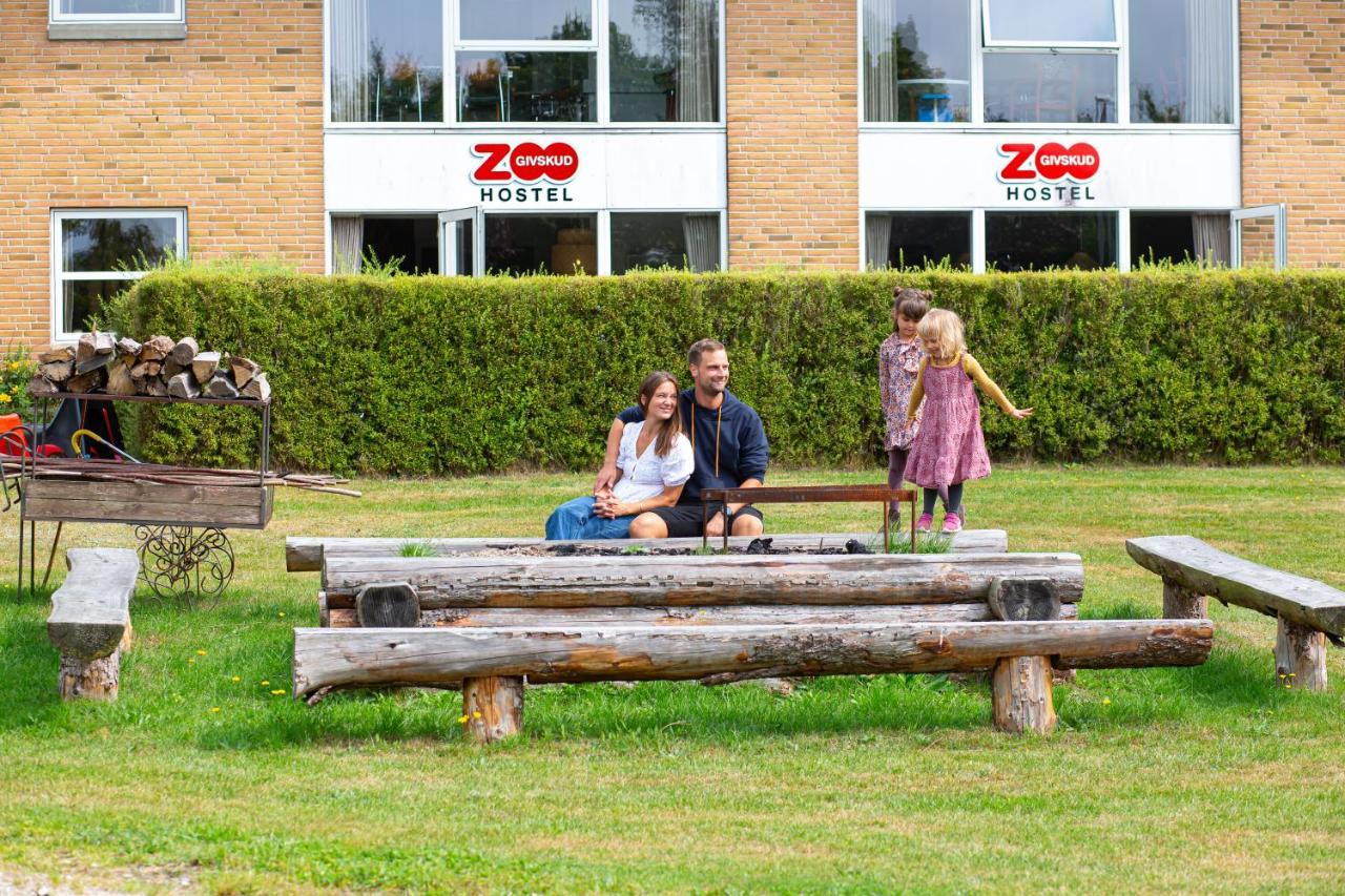 Givskud Zoo Hostel Esterno foto