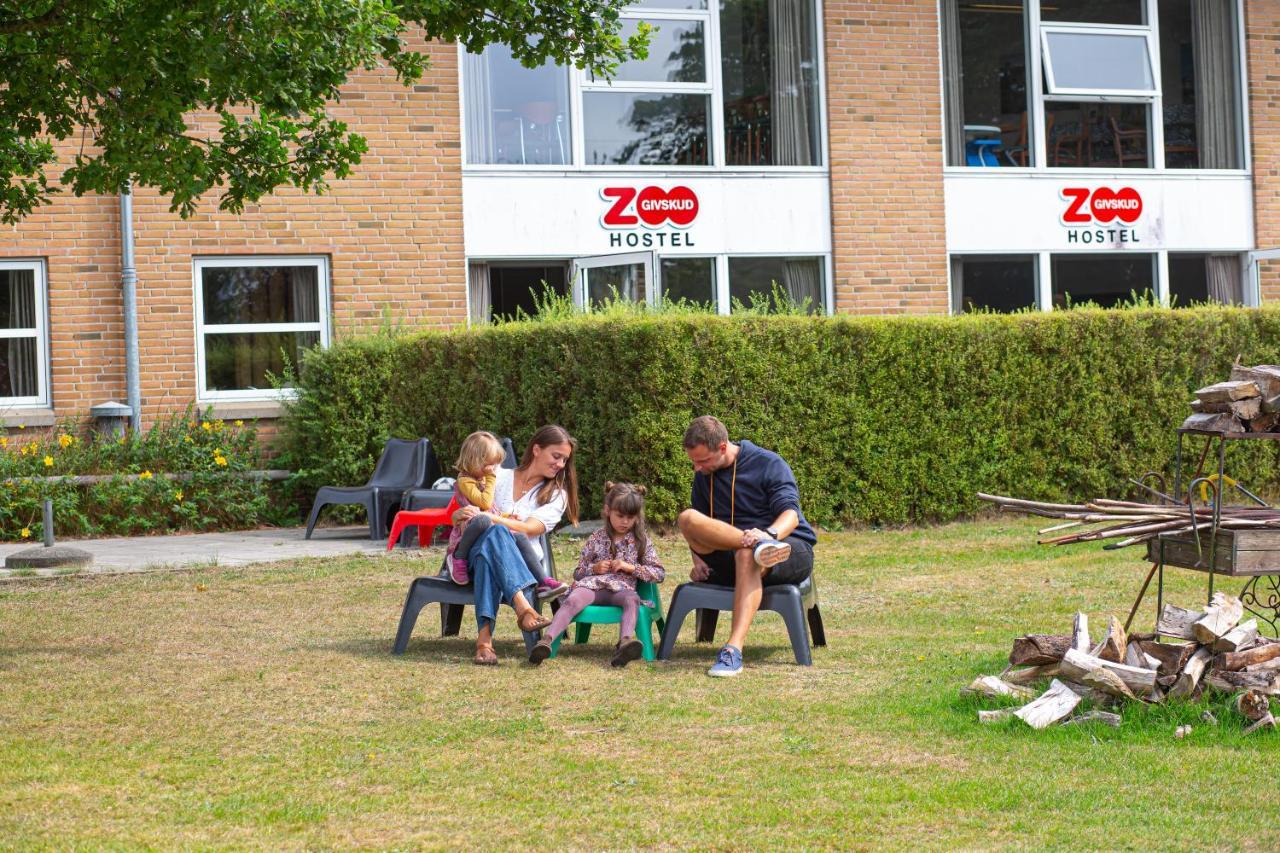 Givskud Zoo Hostel Esterno foto